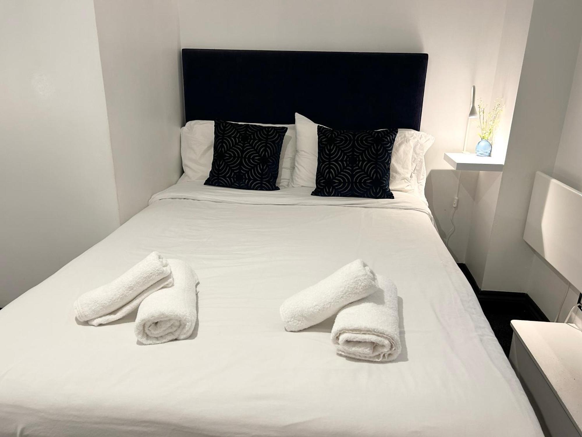 The Dome Aparthotel Лондон Екстериор снимка